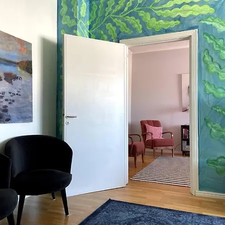 Apartamento Sares - Ydinkeskustan Tilava Reissukoti Kuopio