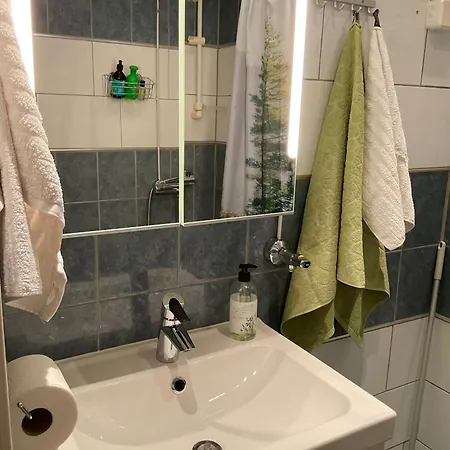 Apartamento Sares - Ydinkeskustan Tilava Reissukoti *